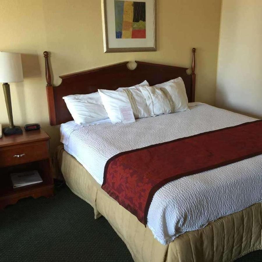 Astoria Hotel Danville North Kültér fotó